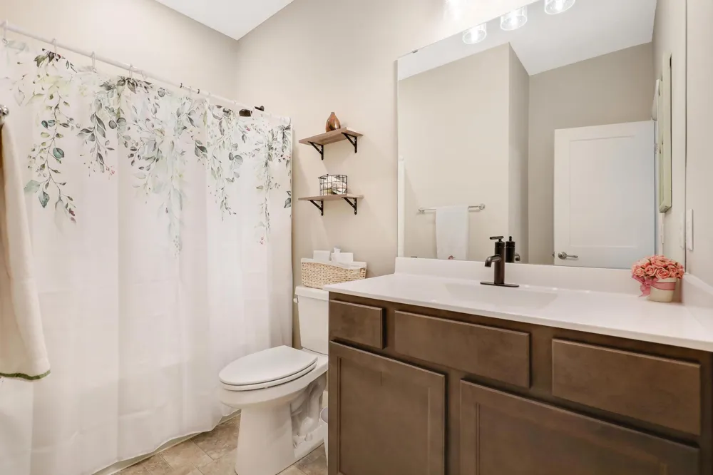 17753 Everest Avenue Lakeville, MN 55044