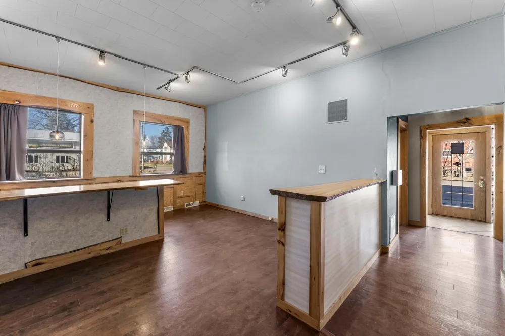 205 2nd Street SW Braham, MN 55006
