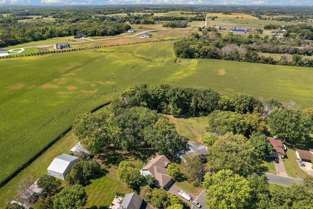 1419 Three Oaks Avenue Maple Plain, MN 55359