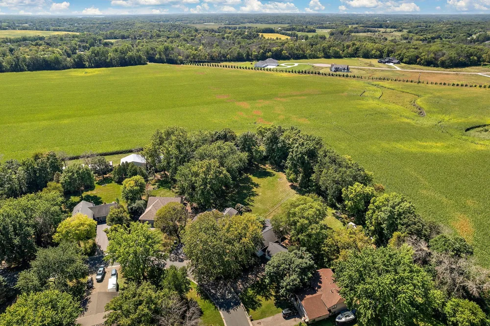 1419 Three Oaks Avenue Maple Plain, MN 55359