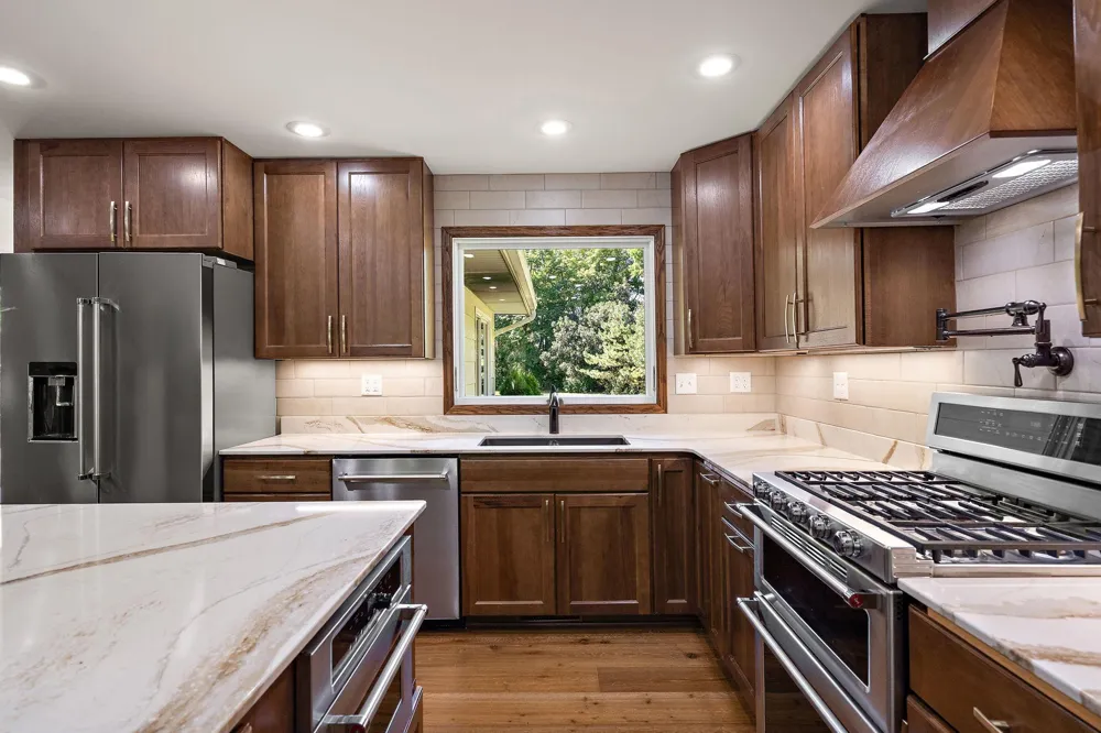 1419 Three Oaks Avenue Maple Plain, MN 55359