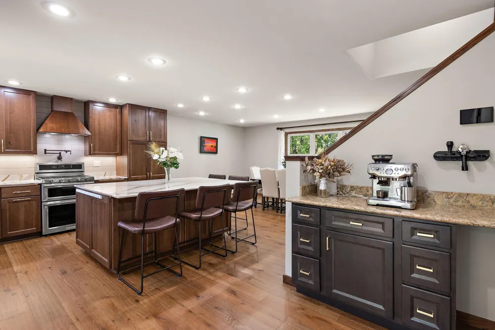 1419 Three Oaks Avenue Maple Plain, MN 55359