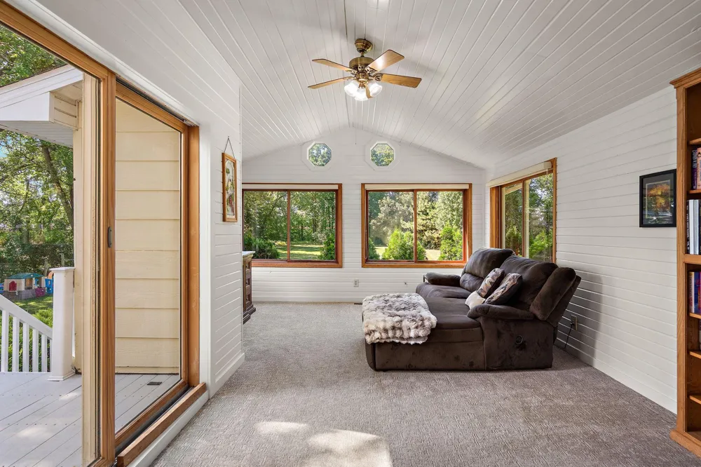1419 Three Oaks Avenue Maple Plain, MN 55359