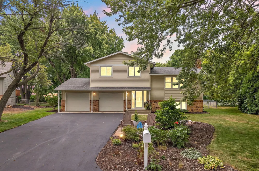 1419 Three Oaks Avenue Maple Plain, MN 55359