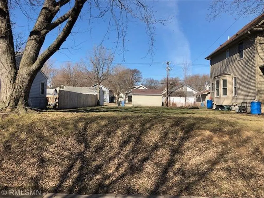 901 Morgan Avenue Minneapolis, MN 55411