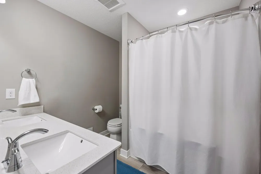 19302 Meadow View Lane Maple Grove, MN 55311