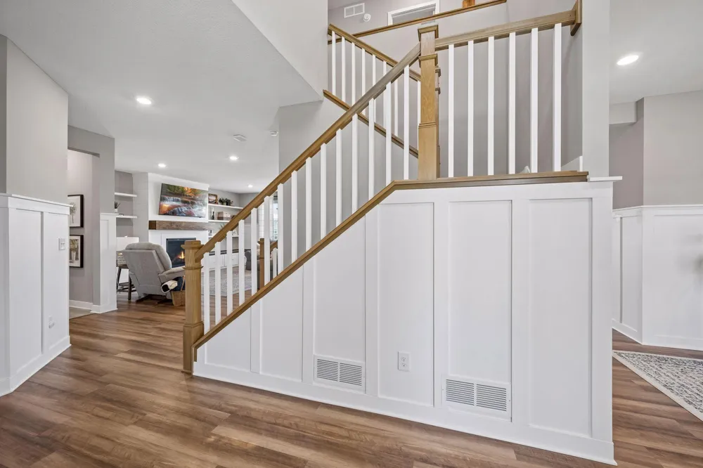 19302 Meadow View Lane Maple Grove, MN 55311