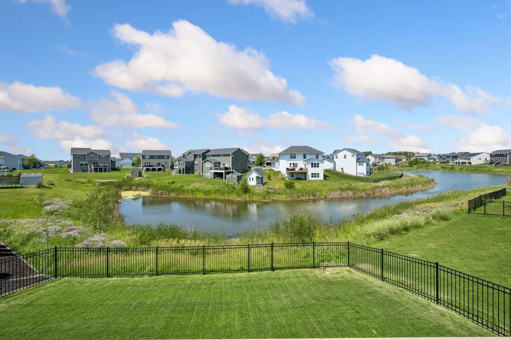 19302 Meadow View Lane Maple Grove, MN 55311