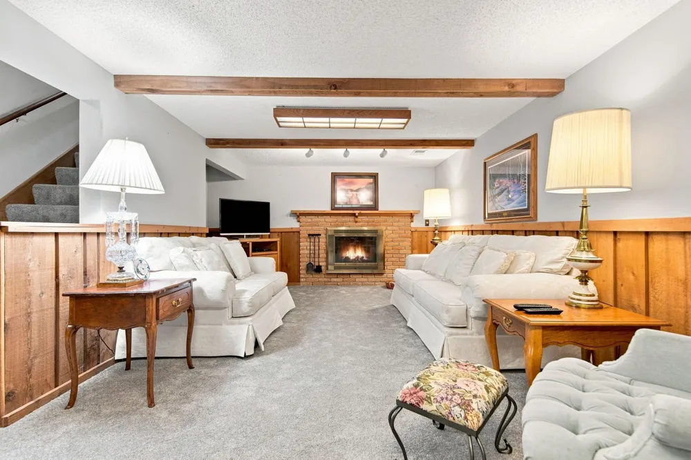 10565 Madison Street NE Blaine, MN 55434