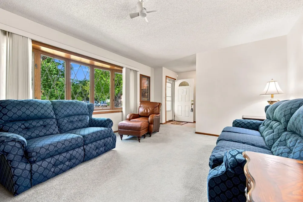 10565 Madison Street NE Blaine, MN 55434