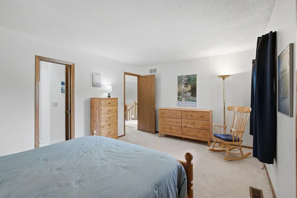 948 Waterford Drive W Eagan, MN 55123