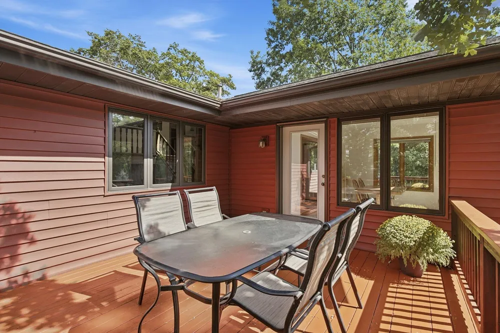 948 Waterford Drive W Eagan, MN 55123