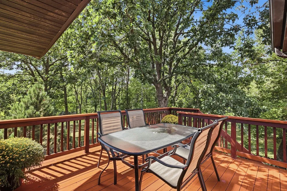 948 Waterford Drive W Eagan, MN 55123