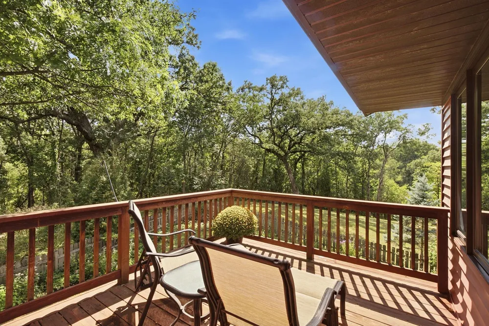 948 Waterford Drive W Eagan, MN 55123