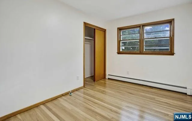 6 Miller Avenue 1 Elmwood Park, NJ 07407