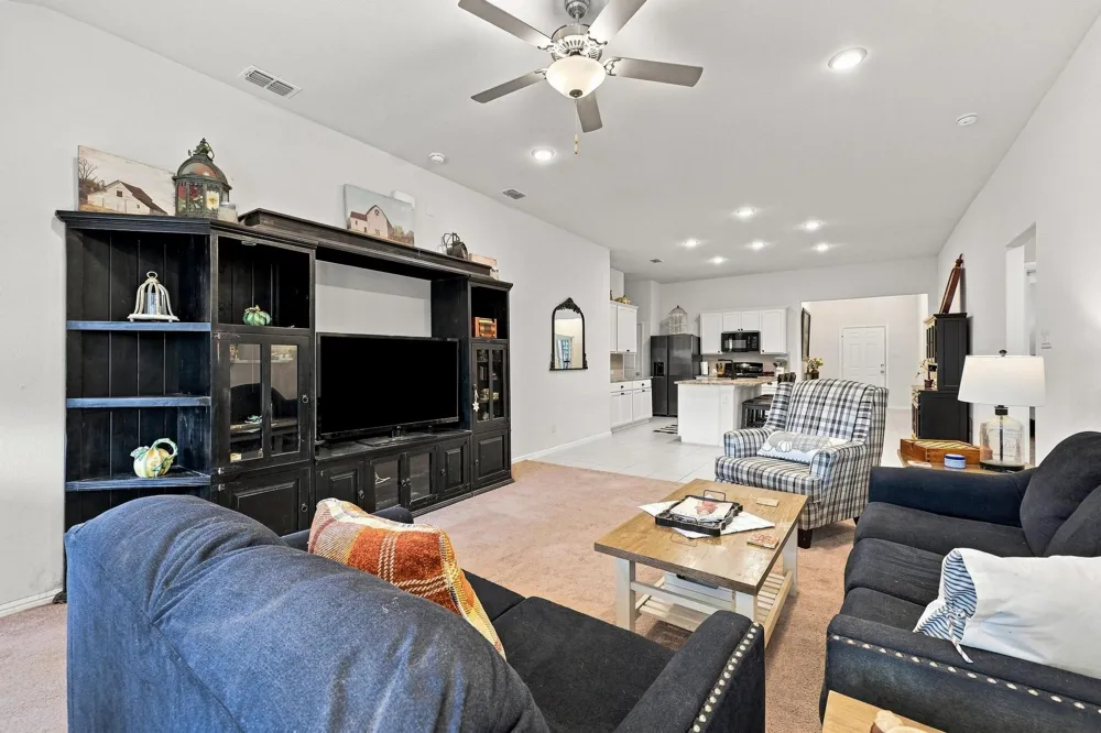 949 Slate Lane Celina, TX 75009