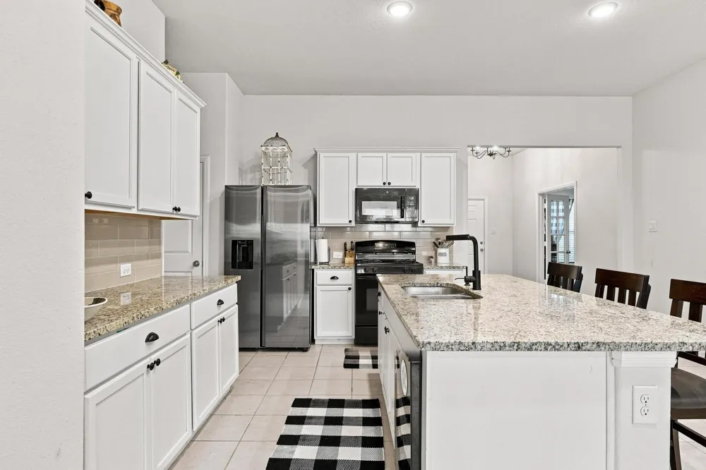 949 Slate Lane Celina, TX 75009