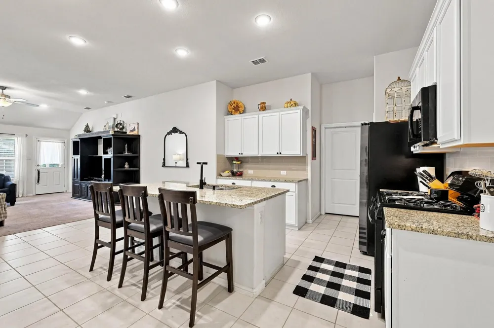 949 Slate Lane Celina, TX 75009