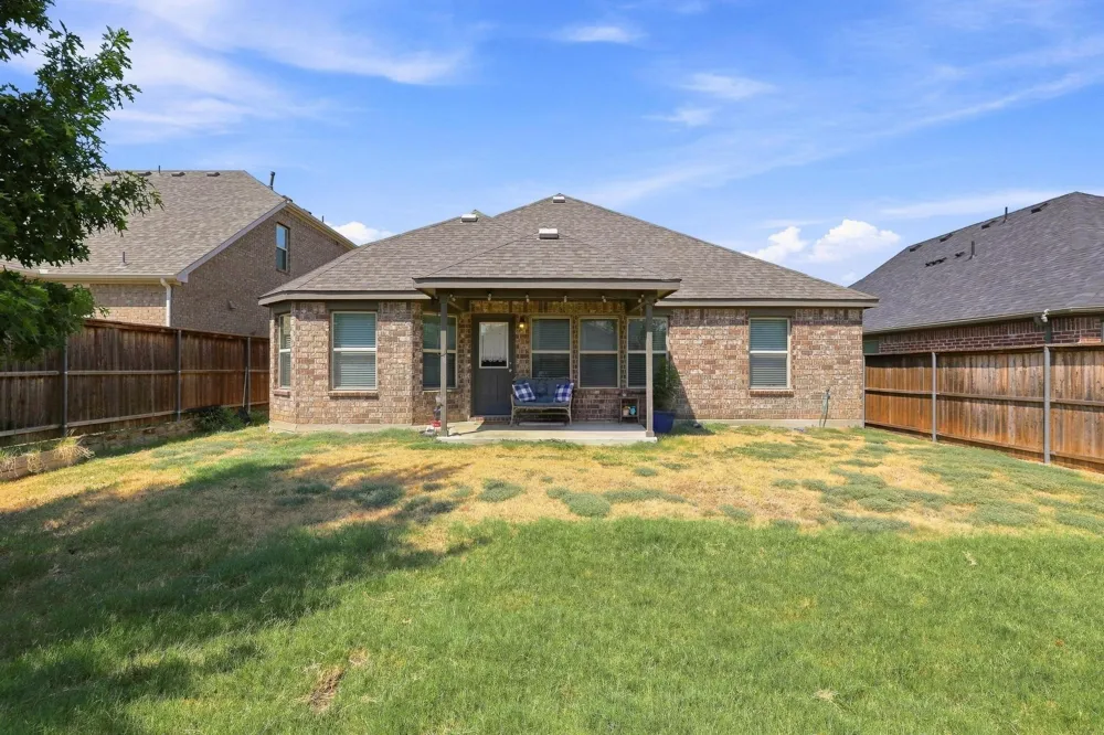 949 Slate Lane Celina, TX 75009