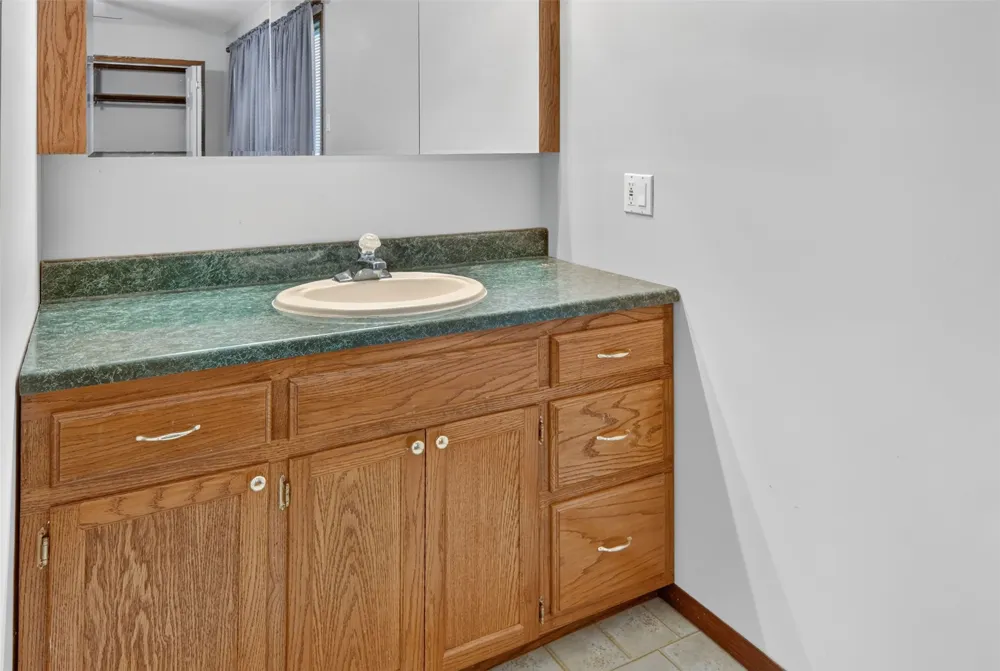 1189 RSCR 3325 Emory, TX 75440