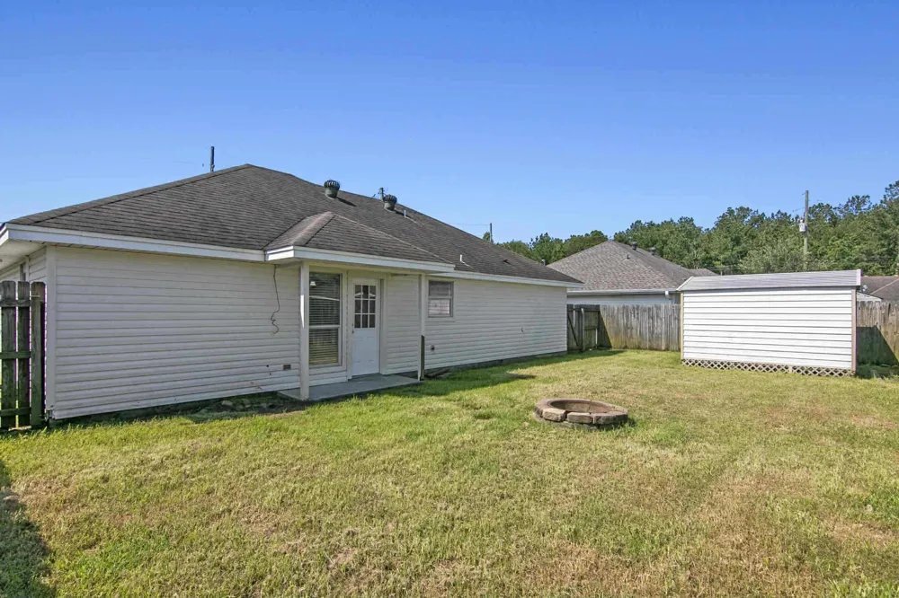 5775 Shadowbend Circle S Lumberton, TX 77657
