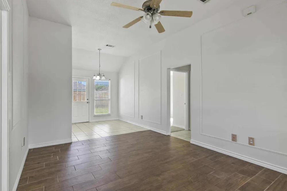 5775 Shadowbend Circle S Lumberton, TX 77657