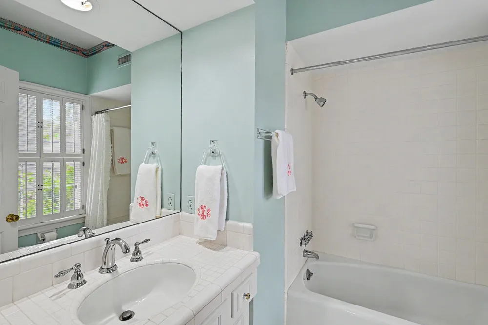 6019 Stones Throw Road Houston, TX 77057