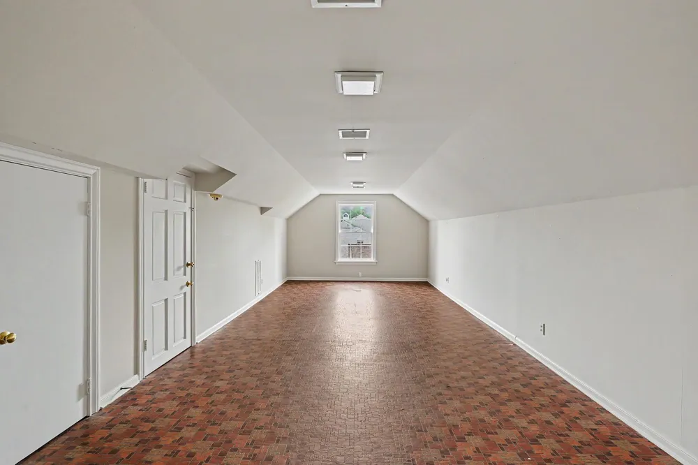 6019 Stones Throw Road Houston, TX 77057