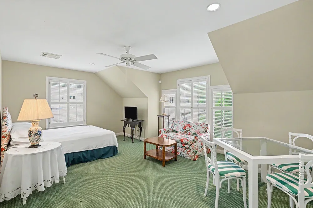 6019 Stones Throw Road Houston, TX 77057