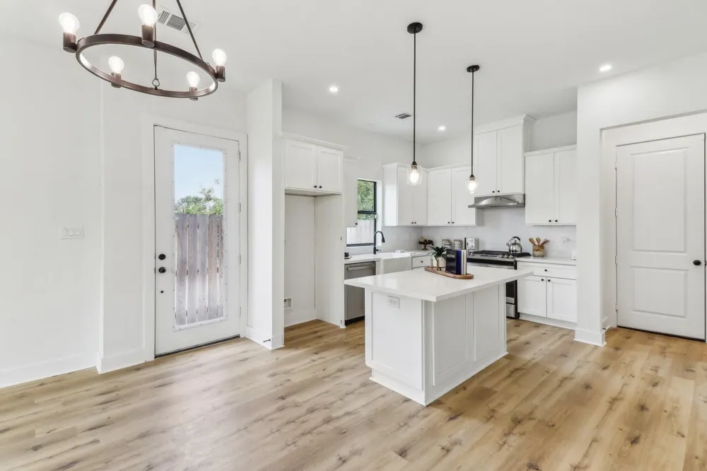 313 Tennessee Street Houston, TX 77029