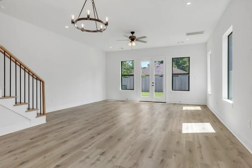 313 Tennessee Street Houston, TX 77029