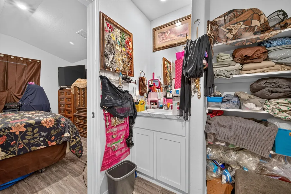 3496 Road 5725 Cleveland, TX 77327