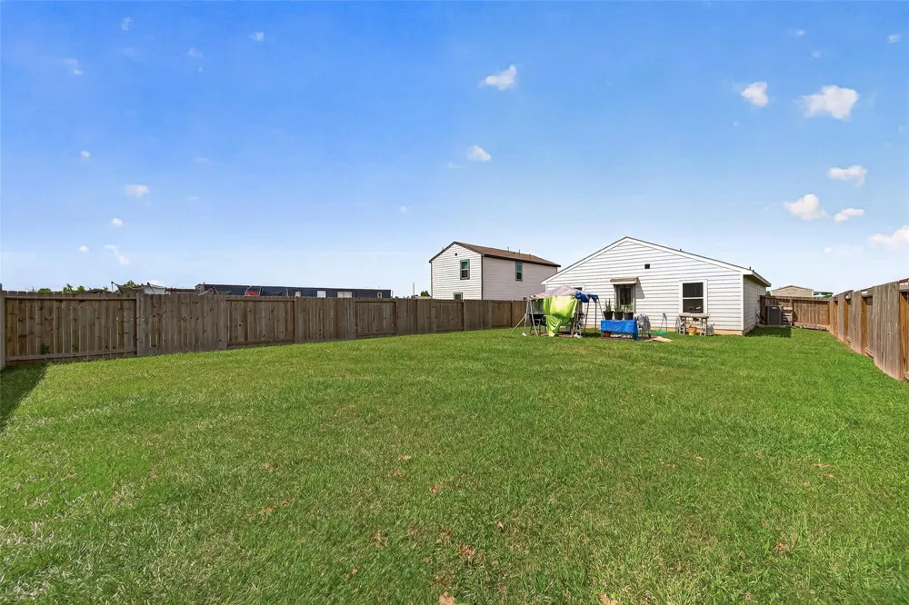 3496 Road 5725 Cleveland, TX 77327