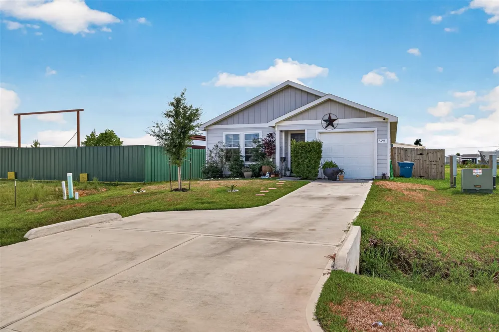 3496 Road 5725 Cleveland, TX 77327