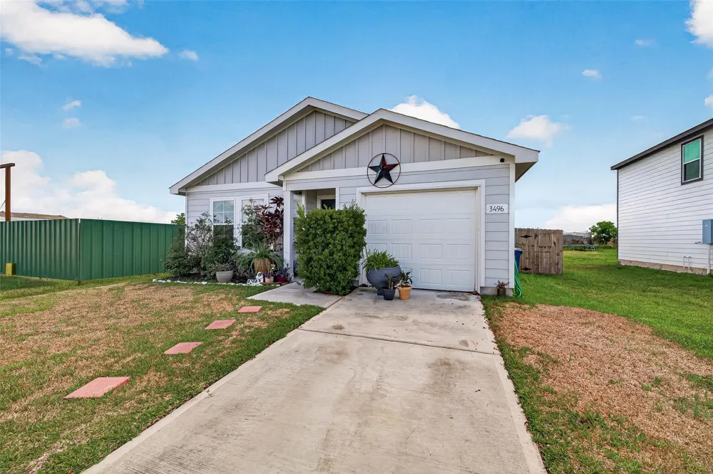 3496 Road 5725 Cleveland, TX 77327