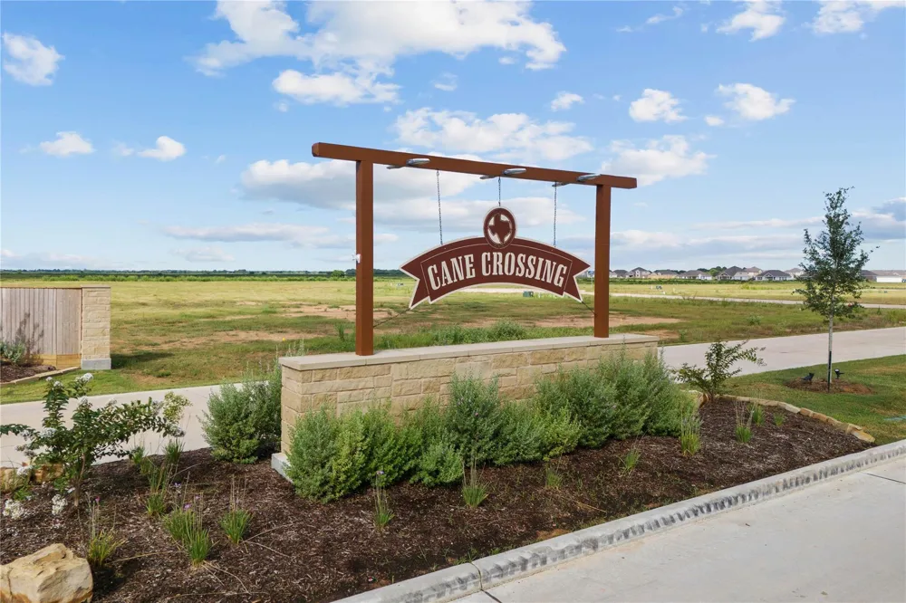 318 Cobb Court Sealy, TX 77474