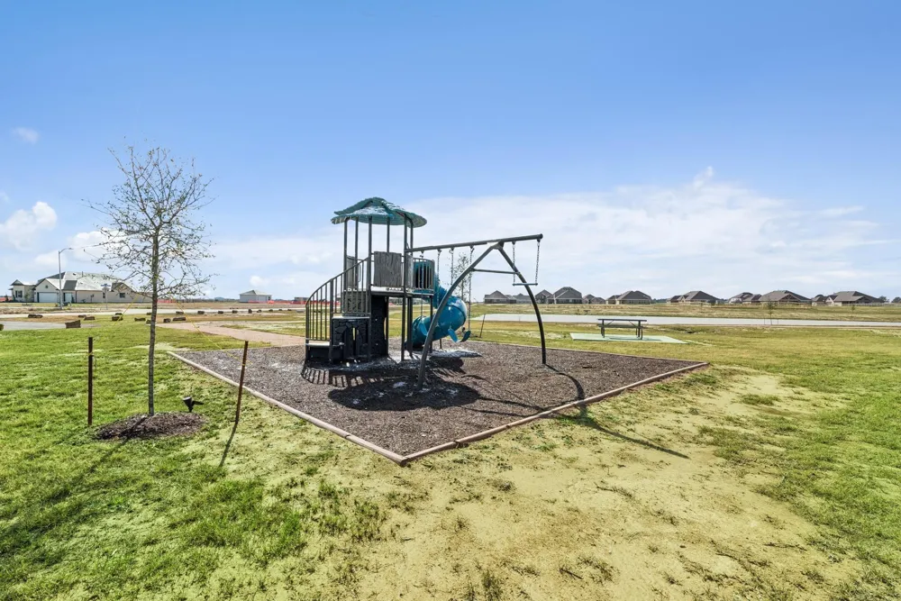 318 Cobb Court Sealy, TX 77474