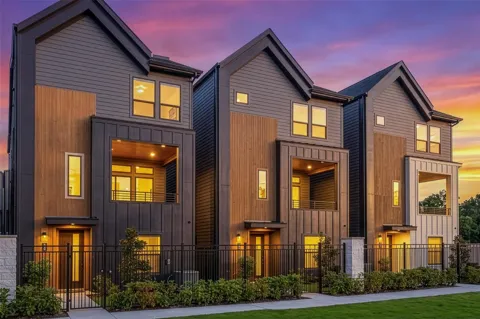 523 Hillwood Heights Drive
