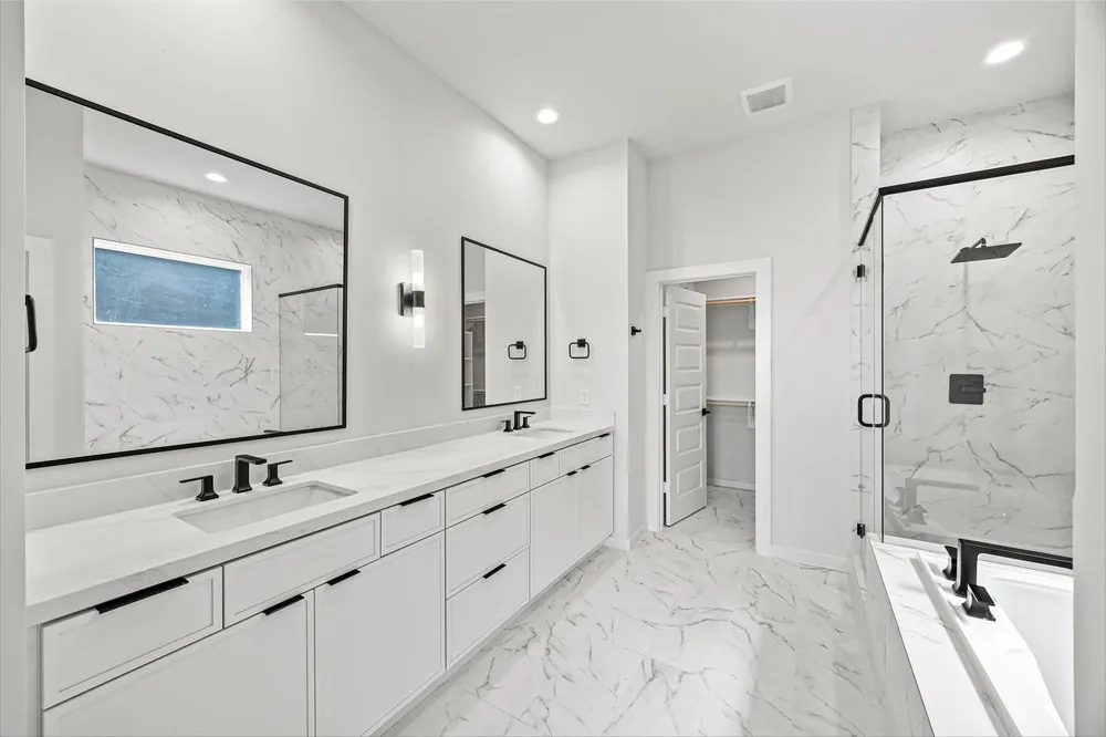 523 Hillwood Heights Drive Houston, TX 77091