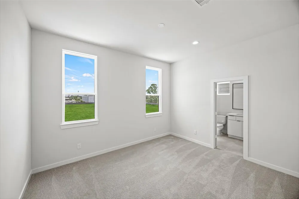 523 Hillwood Heights Drive Houston, TX 77091