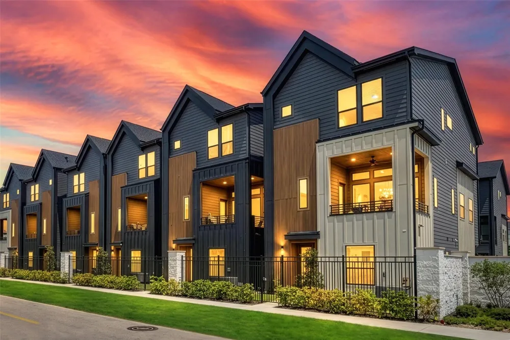523 Hillwood Heights Drive Houston, TX 77091