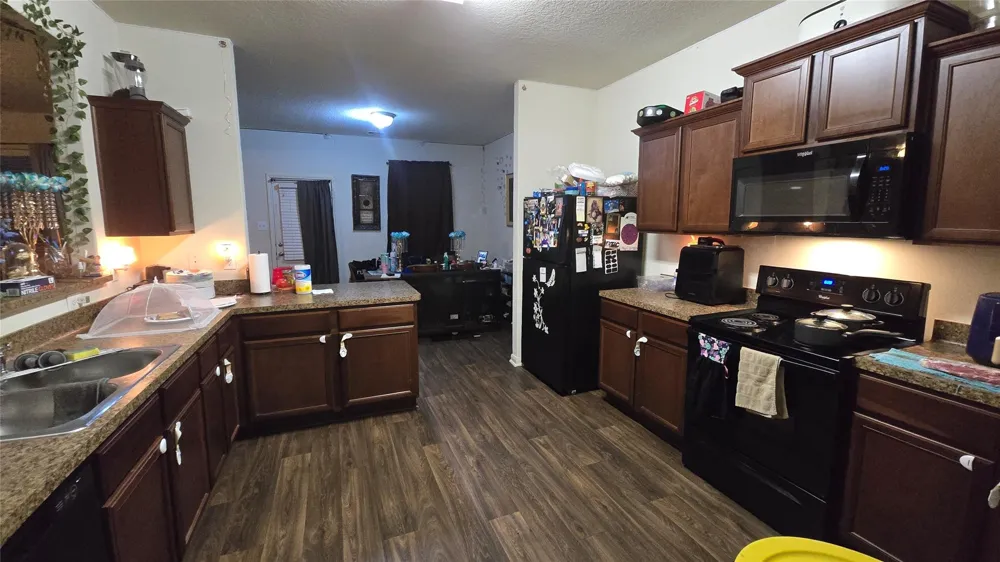 2706 Regatta Lane Texas City, TX 77568
