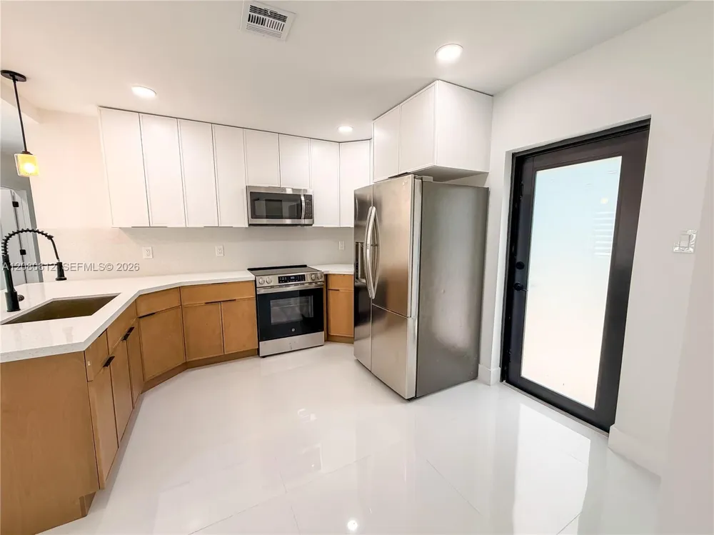 12210 NW 22nd Ave Miami, FL 33167