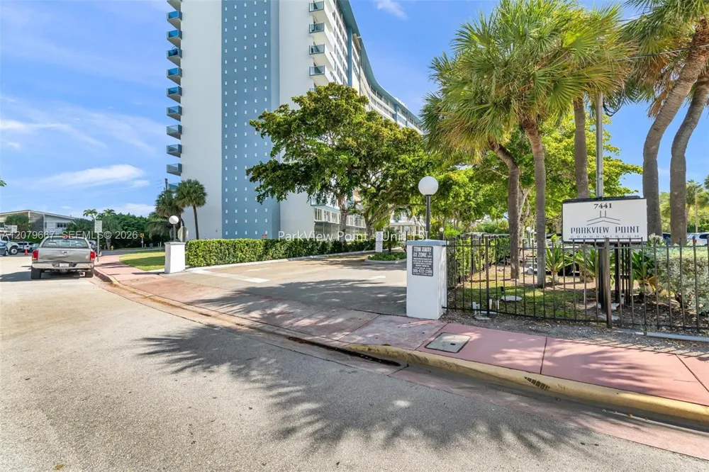 7441 Wayne #15I Miami Beach, FL 33141