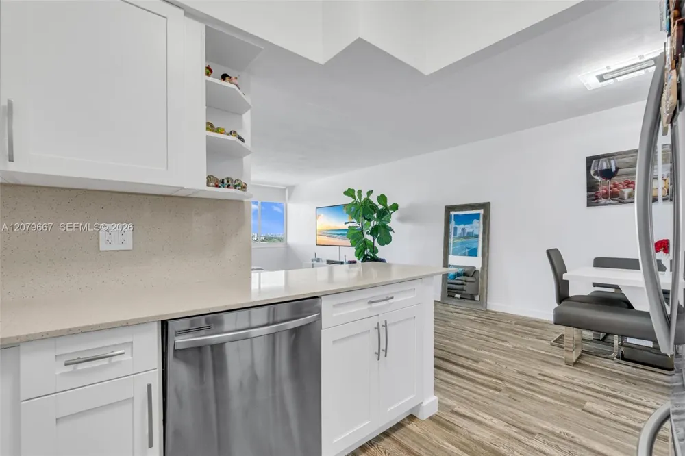 7441 Wayne #15I Miami Beach, FL 33141