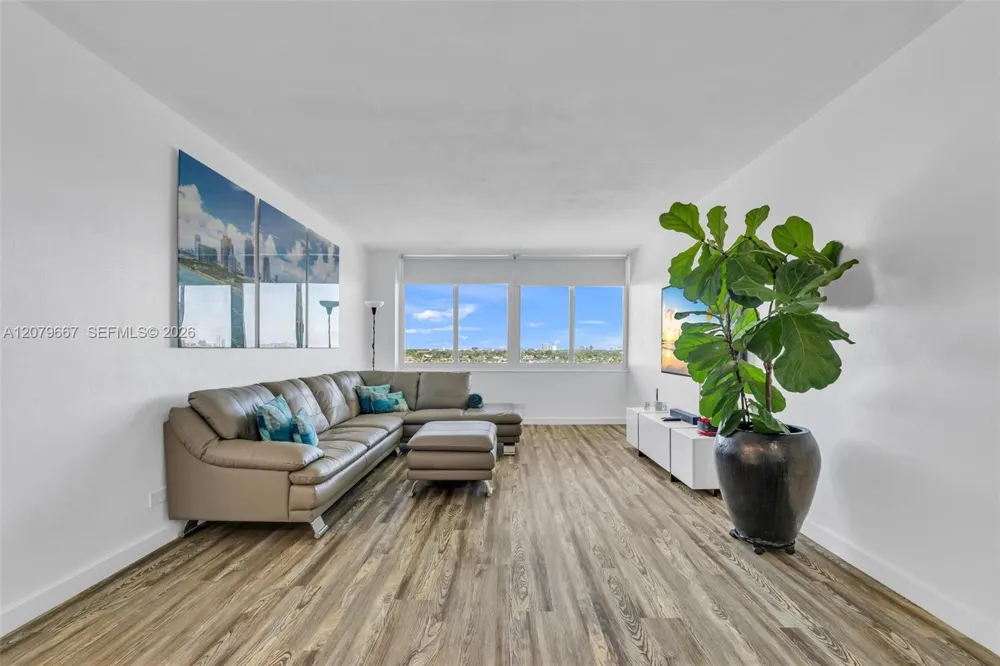 7441 Wayne #15I Miami Beach, FL 33141