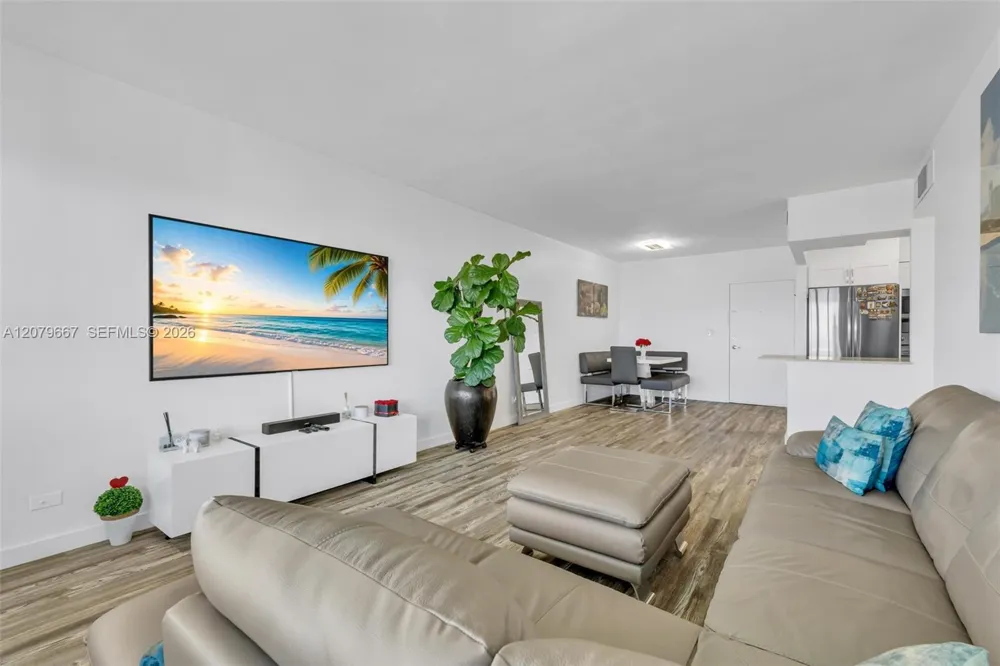 7441 Wayne #15I Miami Beach, FL 33141