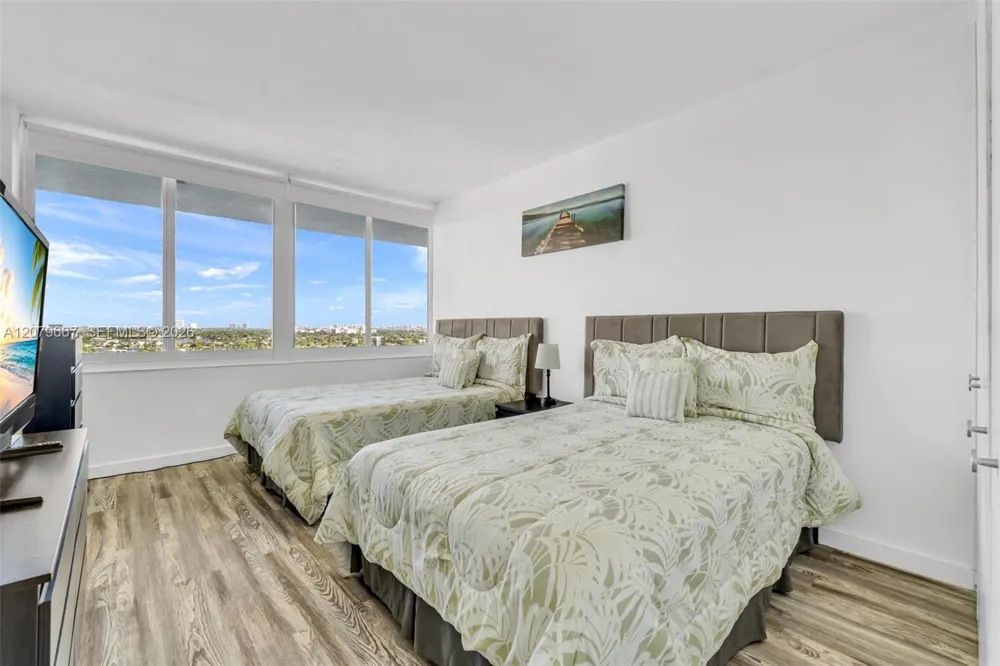 7441 Wayne #15I Miami Beach, FL 33141