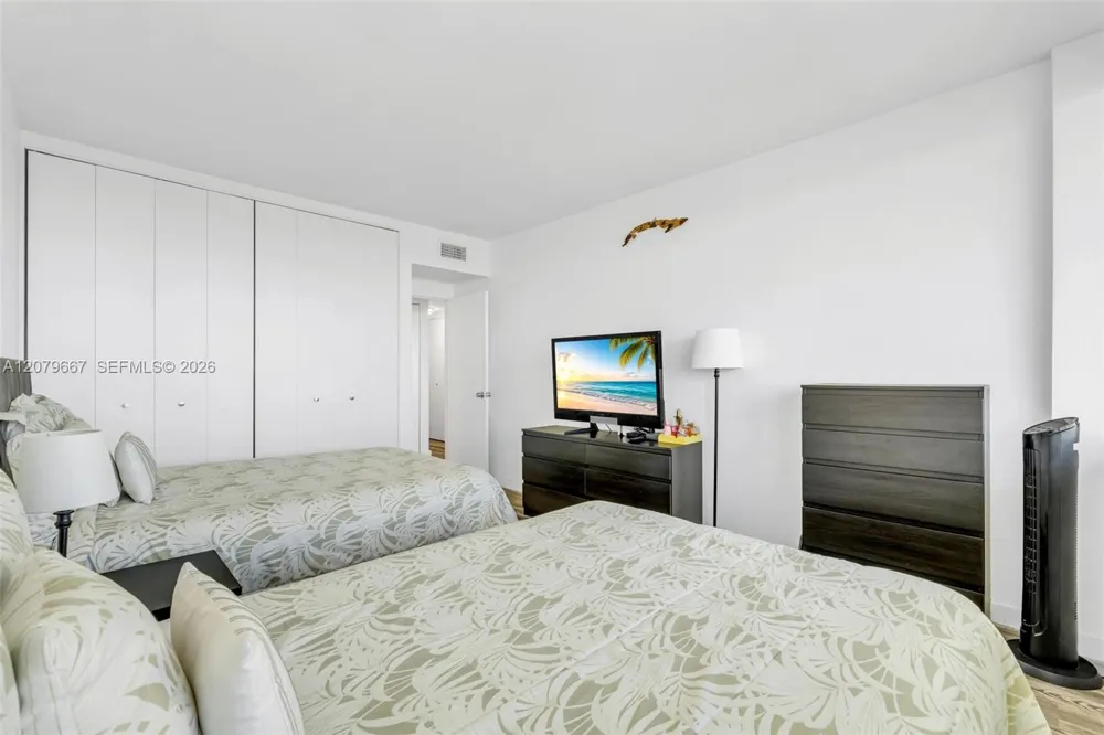 7441 Wayne #15I Miami Beach, FL 33141