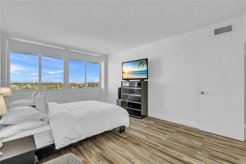 7441 Wayne #15I Miami Beach, FL 33141